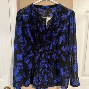 CHIFFON CLIP DOT RUFFLE FRONT TOP